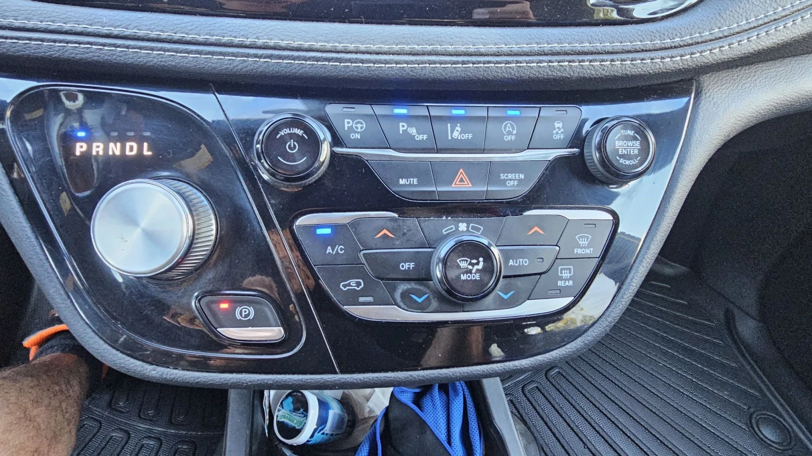 Chrysler Pacifica Limited S , снимка 14 - Автомобили и джипове - 56009557