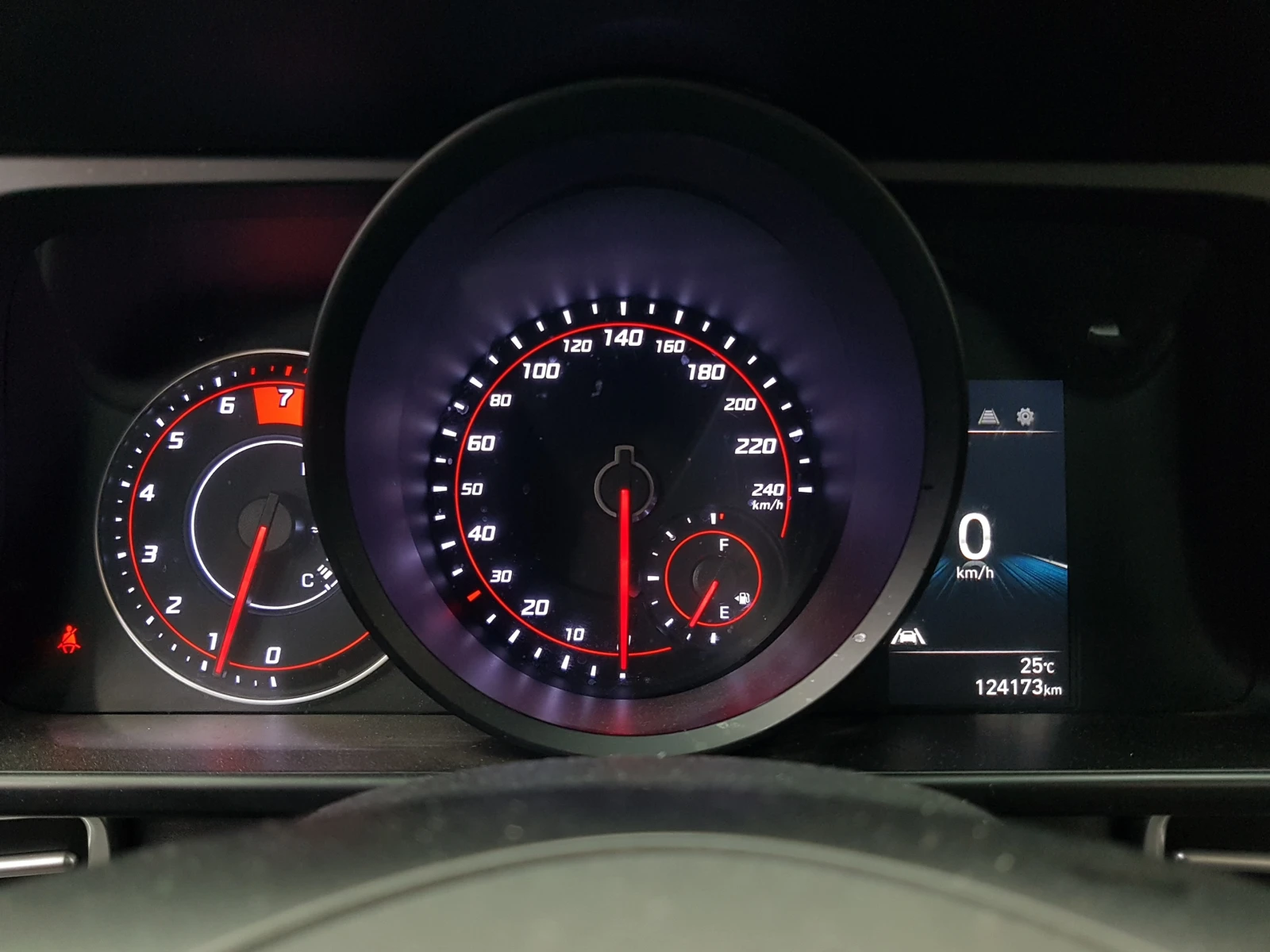 Hyundai Elantra LPG , снимка 12 - Автомобили и джипове - 56683487