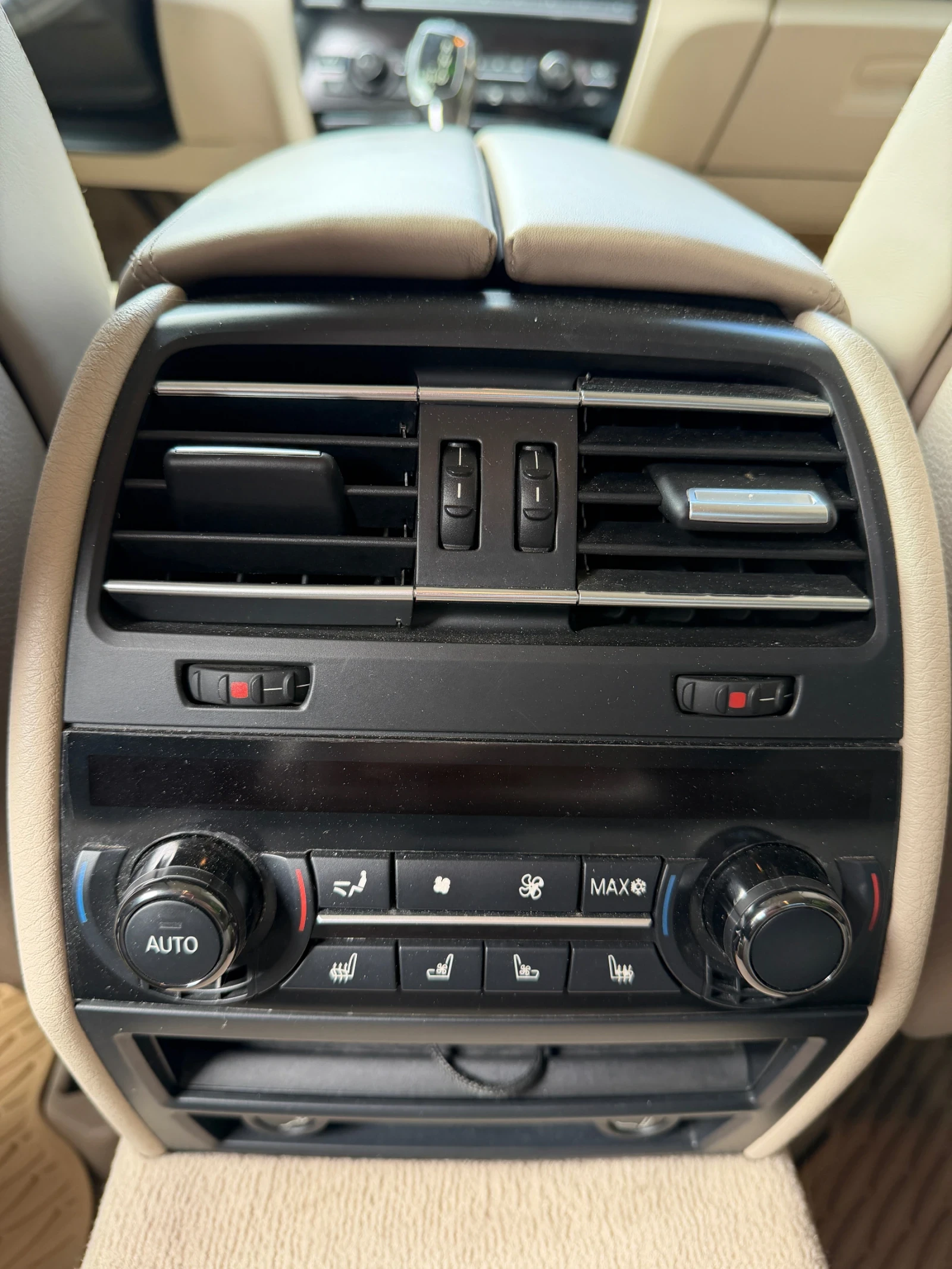 BMW 750, снимка 7 - Автомобили и джипове - 56701940