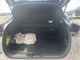 Toyota C-HR 1.8 HEV , снимка 10