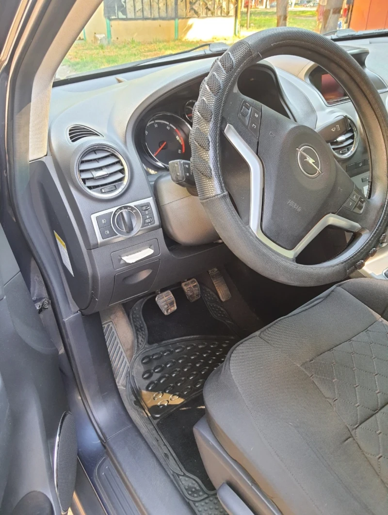 Opel Antara, снимка 8 - Автомобили и джипове - 47304945