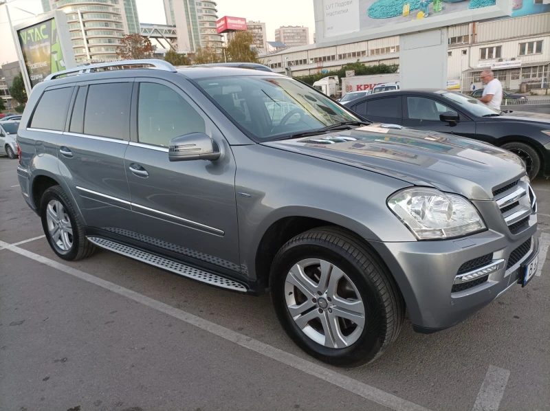 Mercedes-Benz GL 350 Обслужен, 2 комплекта гуми, снимка 3 - Автомобили и джипове - 47542667