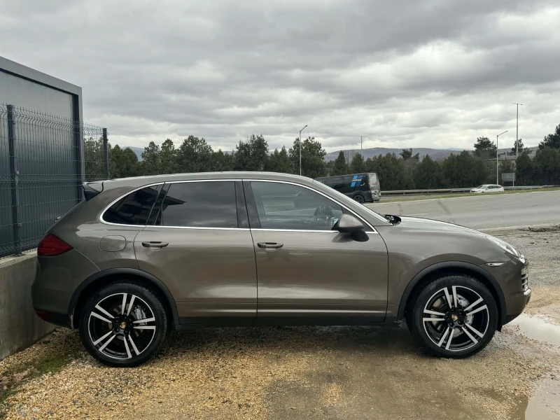 Porsche Cayenne 4.2TDI* 382* ТОП* , снимка 4 - Автомобили и джипове - 53284829