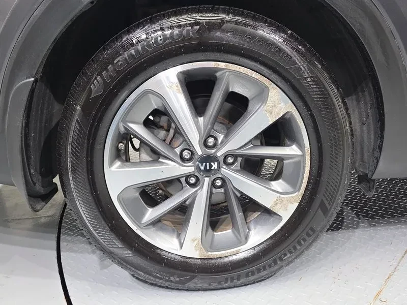 Kia Sorento Diesel 2.0 2Wd Prestige, снимка 5 - Автомобили и джипове - 56207955