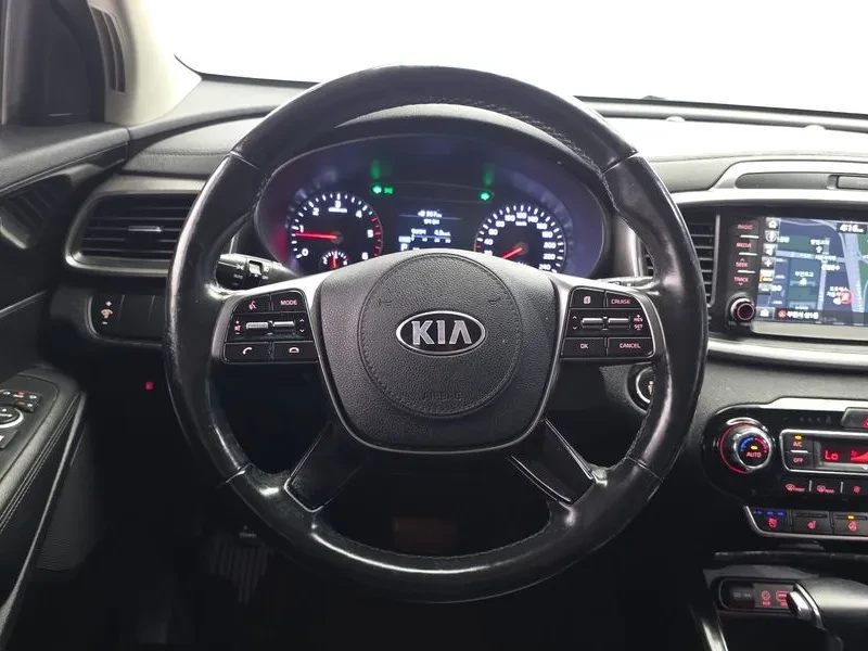 Kia Sorento Diesel 2.0 2Wd Prestige, снимка 13 - Автомобили и джипове - 56207955