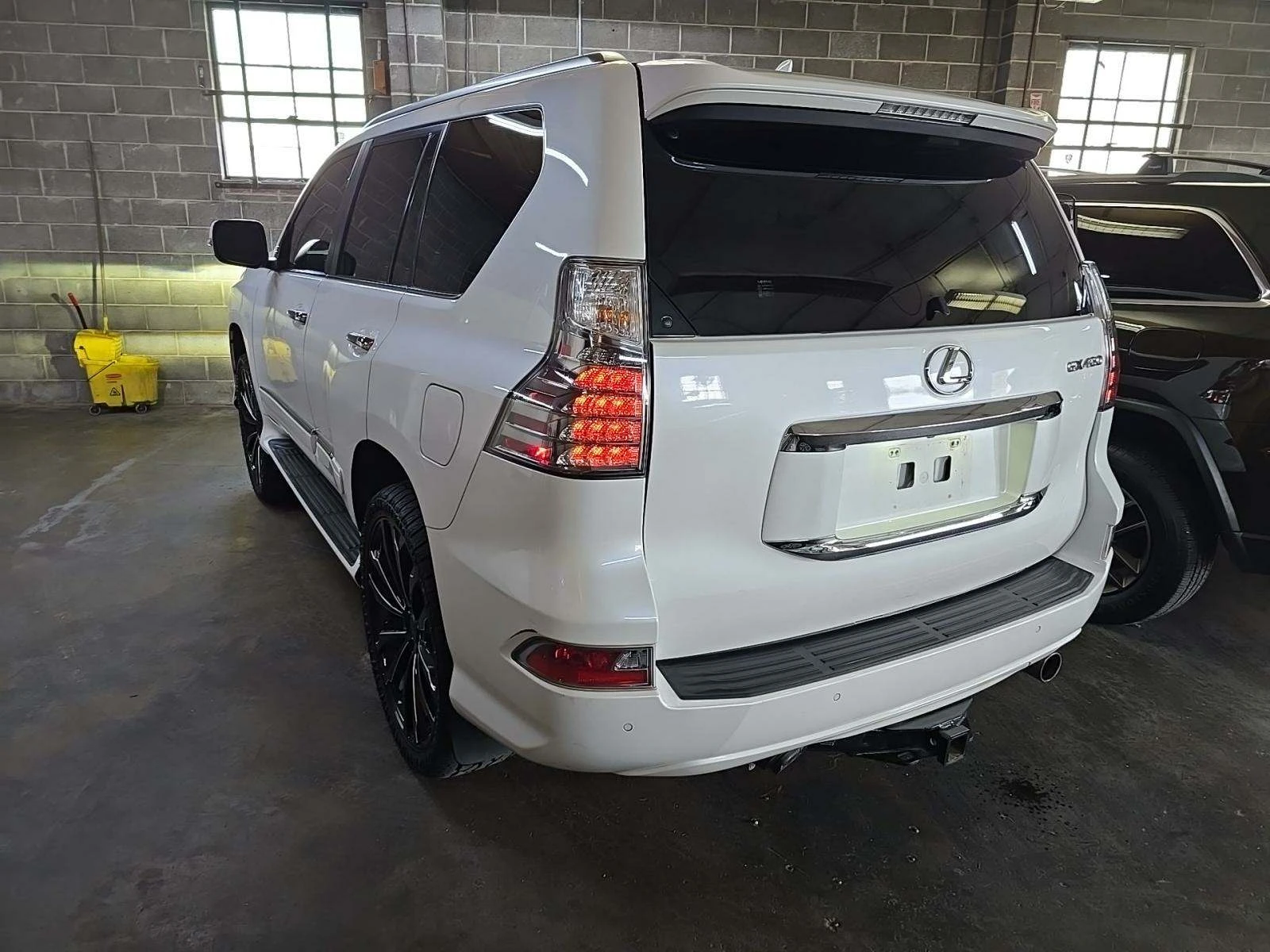 Lexus GX 460 Luxury* Подгрев* Обдух Пано* Auto-Park* 6+ 1 - изображение 4