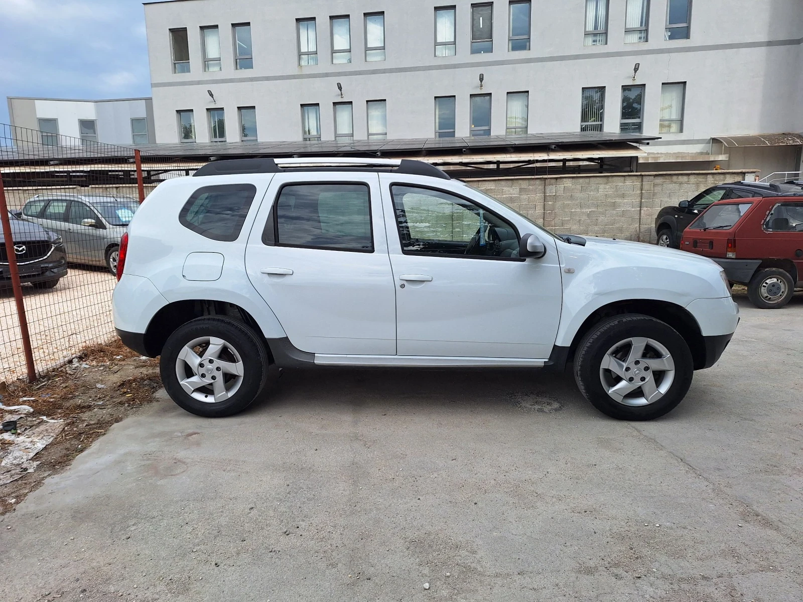 Dacia Duster 1.6i* Бензин+ Газ*  - изображение 8