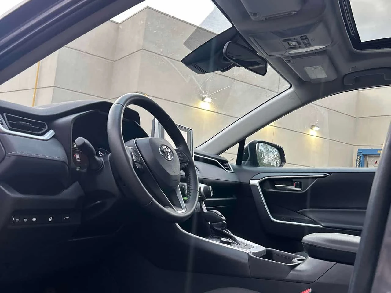 Toyota Rav4 Hybrid XLE /CARFAX/���� �� ������  | Mobile.bg � ����������� 5