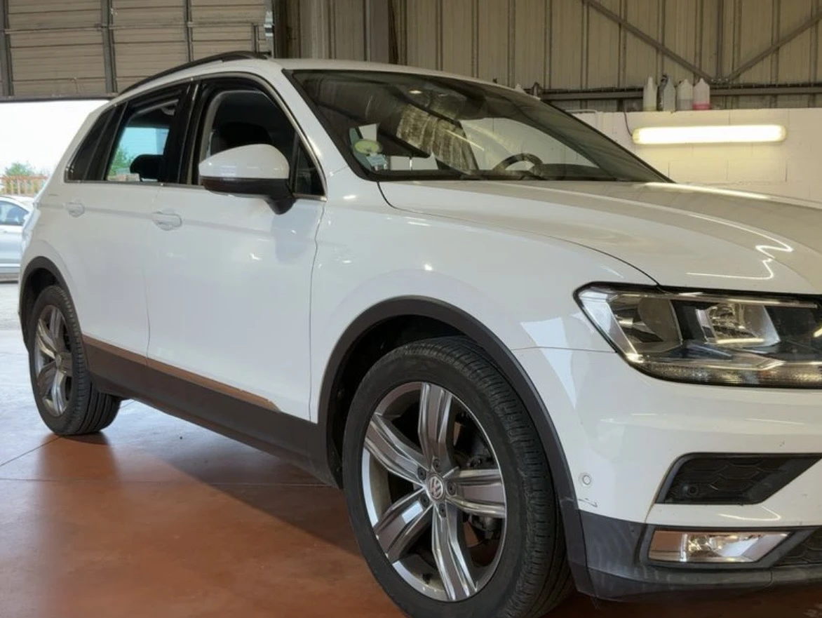 VW Tiguan 2.0TDI/ОЧАКВАН ВНОС/, снимка 2 - Автомобили и джипове - 54682937