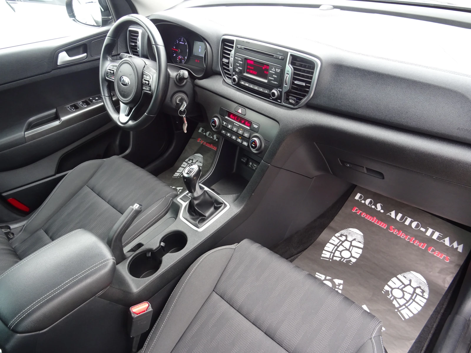 Kia Sportage 1.7crdi 2WD Cool, снимка 14 - Автомобили и джипове - 54778833