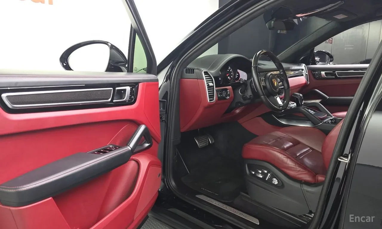 Porsche Cayenne 4.0 TURBO COUPE | SPORT CHRONO| PASM| BOSE, снимка 7 - Автомобили и джипове - 55208063