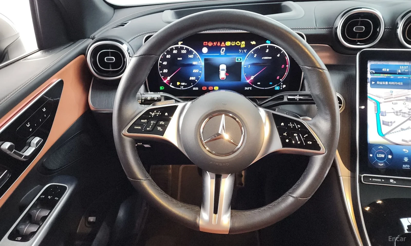 Mercedes-Benz GLC 220, снимка 13 - Автомобили и джипове - 55282620