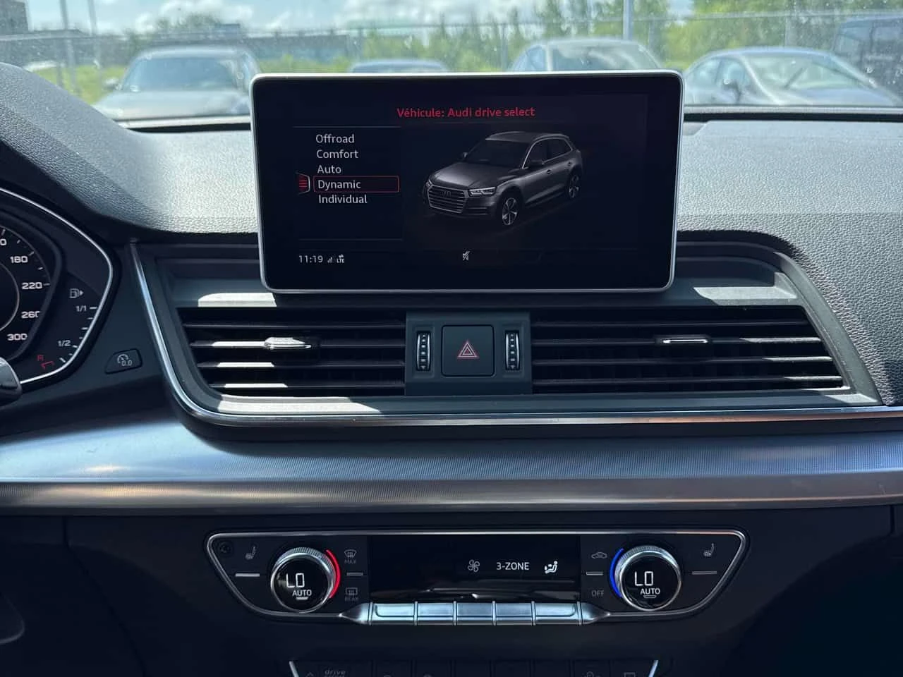 Audi Q5 Progressiv/CARFAX/ПОДГРЕВ/ПАНО/ПАМЕТ, снимка 9 - Автомобили и джипове - 55328070