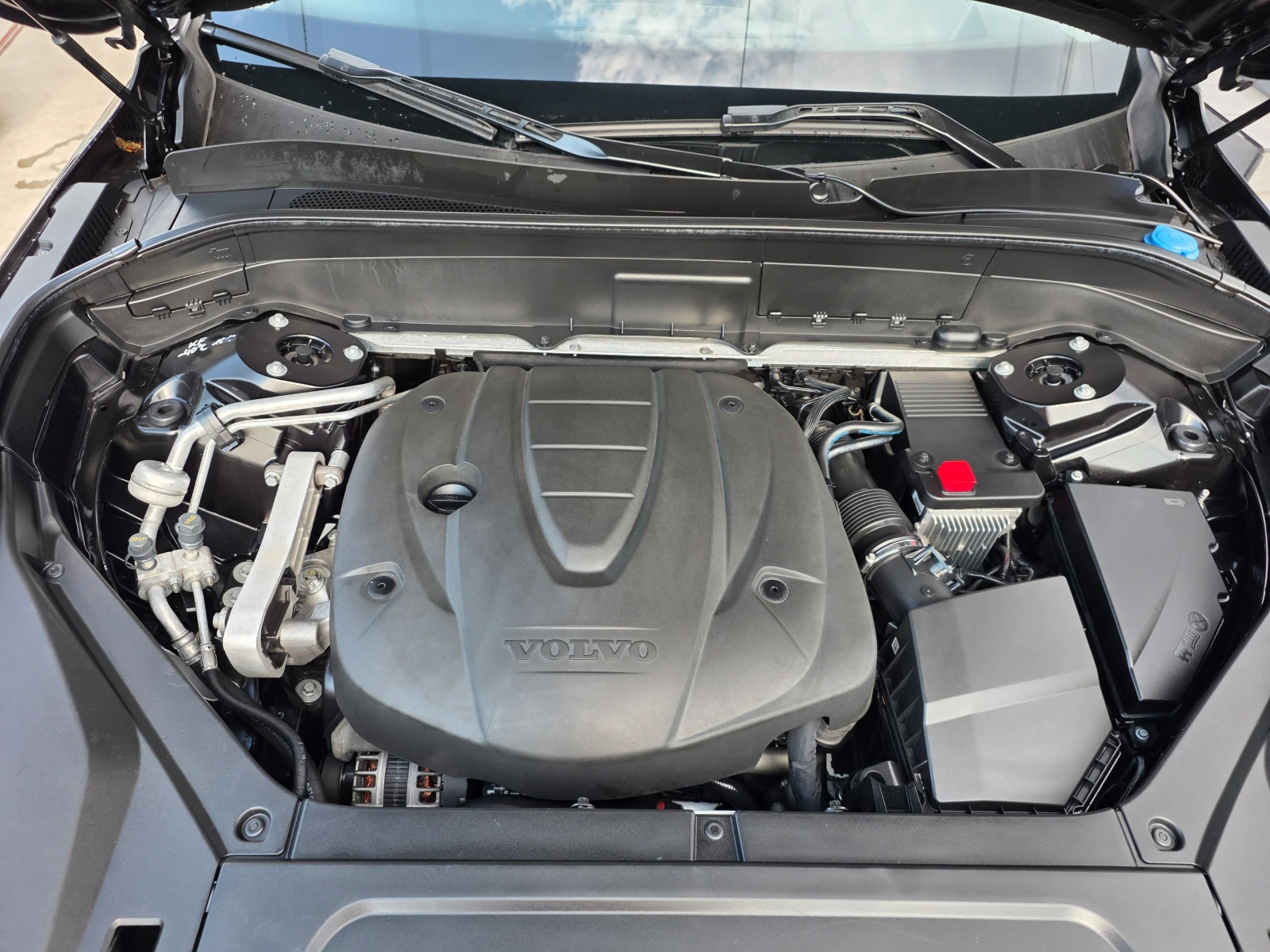 Volvo Xc90 D5 2.0-224к.с EURO 6 - АВТОМАТИК-4X4- ШВЕЙЦАРИЯ, снимка 8 - Автомобили и джипове - 55334960