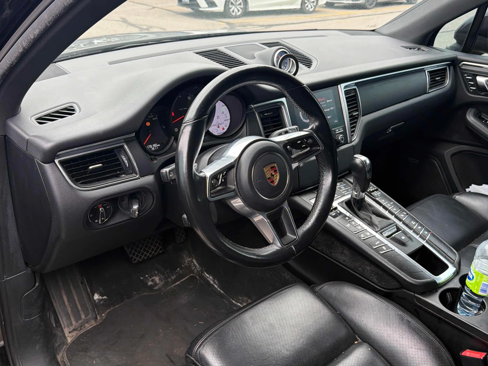 Porsche Macan * AWD 4dr * CARFAX * ОПЦИЯ ЗА ФИНАНСИРАНЕ, снимка 5 - Автомобили и джипове - 56024650