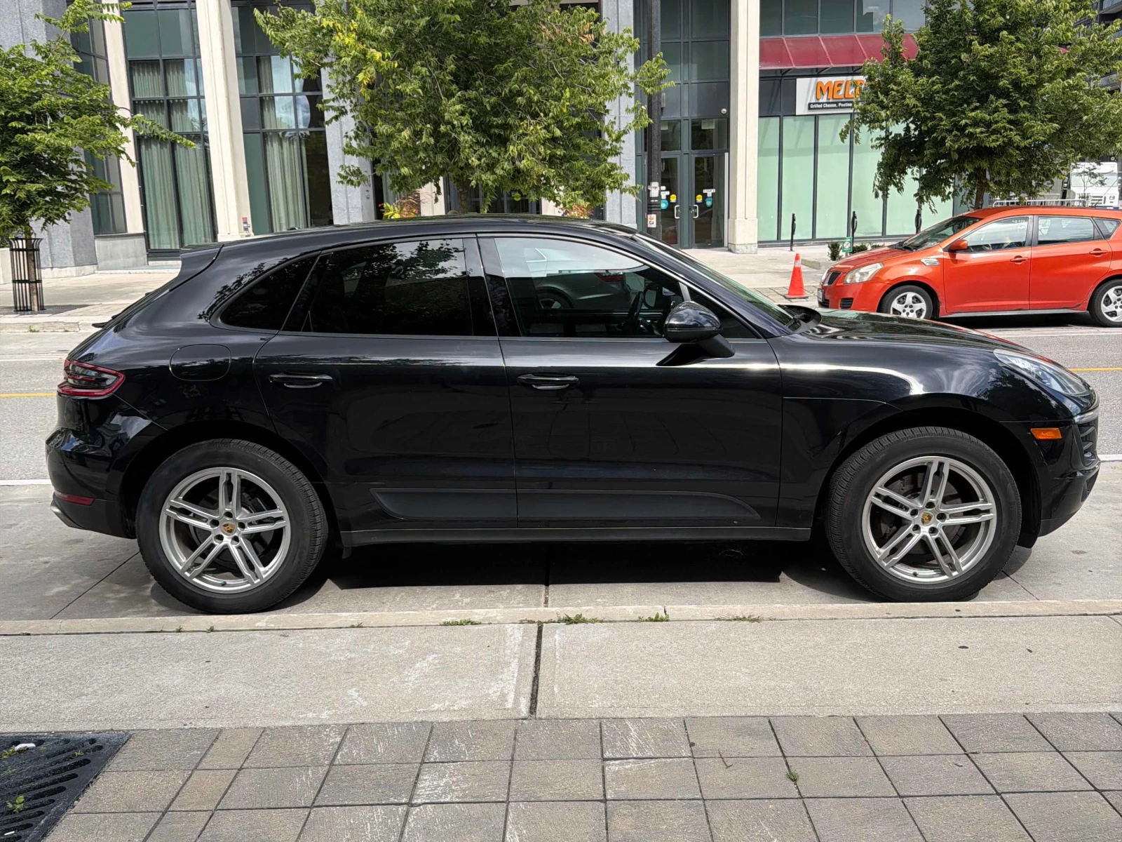 Porsche Macan * AWD 4dr * CARFAX * ОПЦИЯ ЗА ФИНАНСИРАНЕ, снимка 3 - Автомобили и джипове - 56024650