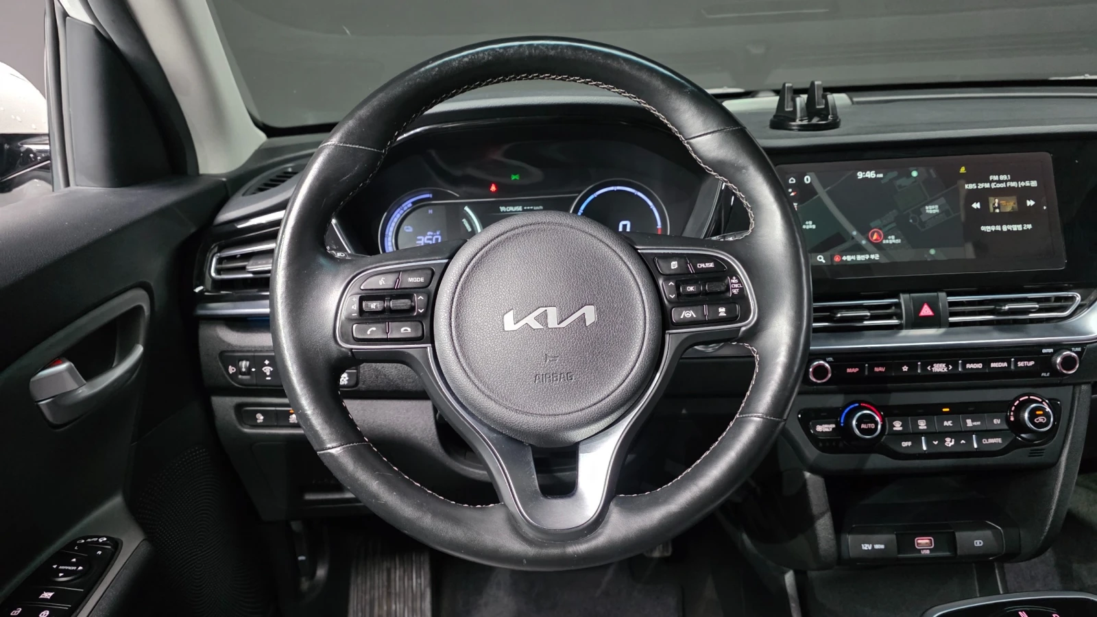 Kia Niro, снимка 6 - Автомобили и джипове - 56065096