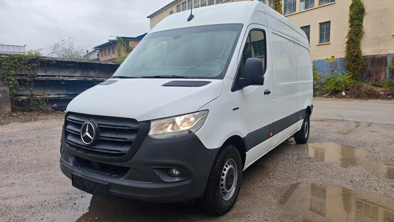 Mercedes-Benz Sprinter 55 kWh 93.4% SoH Камера Климатик Подгрев SlamLock