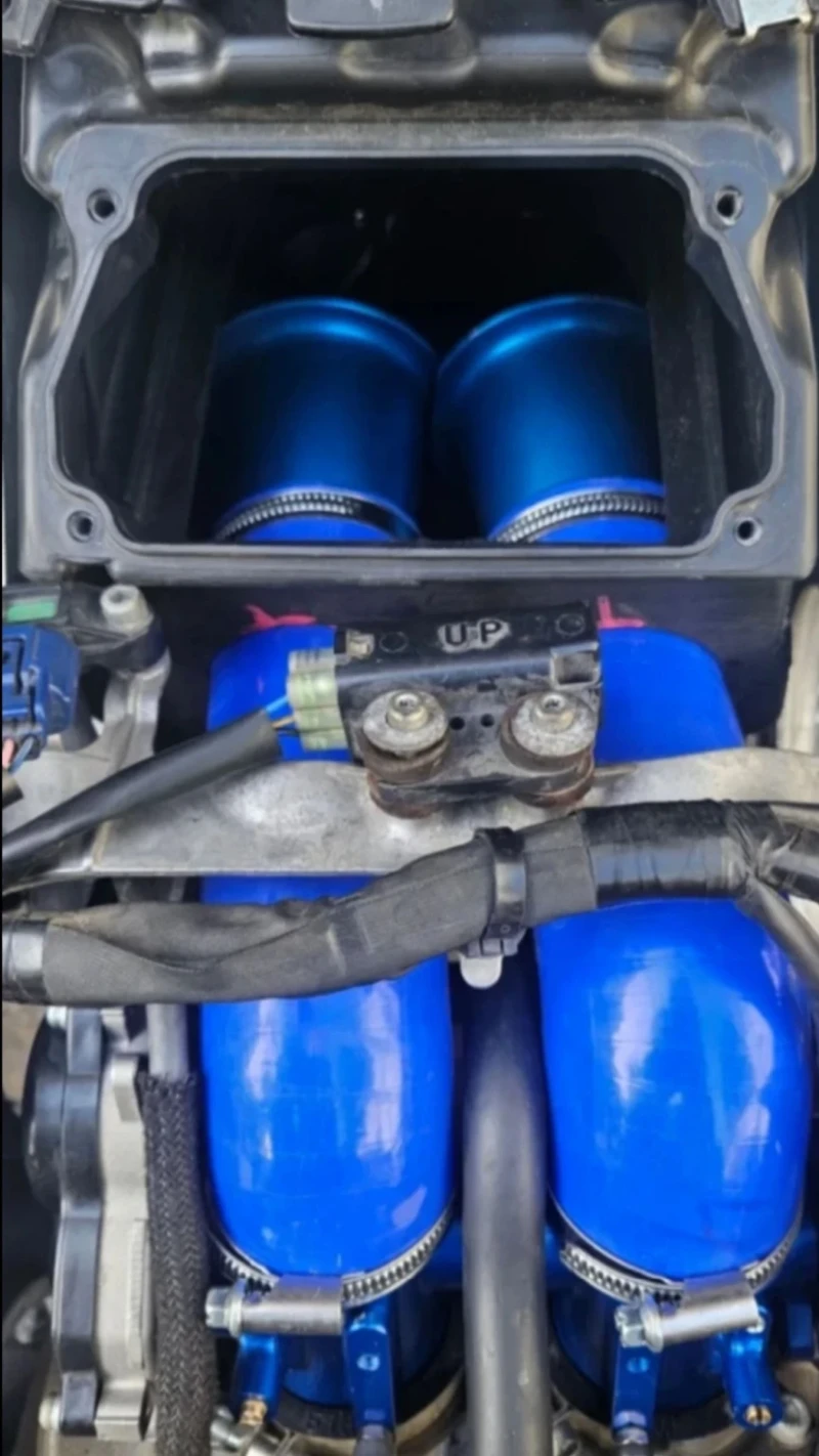 Yamaha T-max 560- УНИКАТ !!! БЕЗ АНАЛОГ !!!, снимка 12 - Мотоциклети и мототехника - 53126259