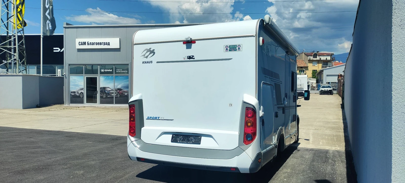Кемпер Knaus Sport TI 600, снимка 4 - Каравани и кемпери - 54691915