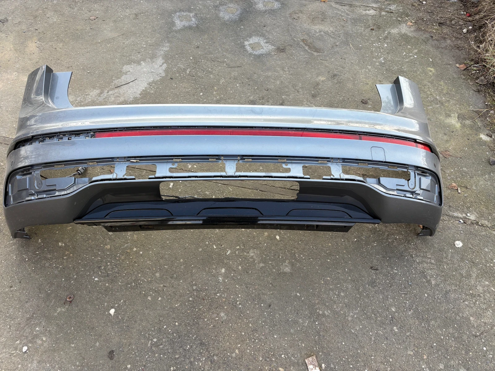     R-line 2022 | Mobile.bg   4