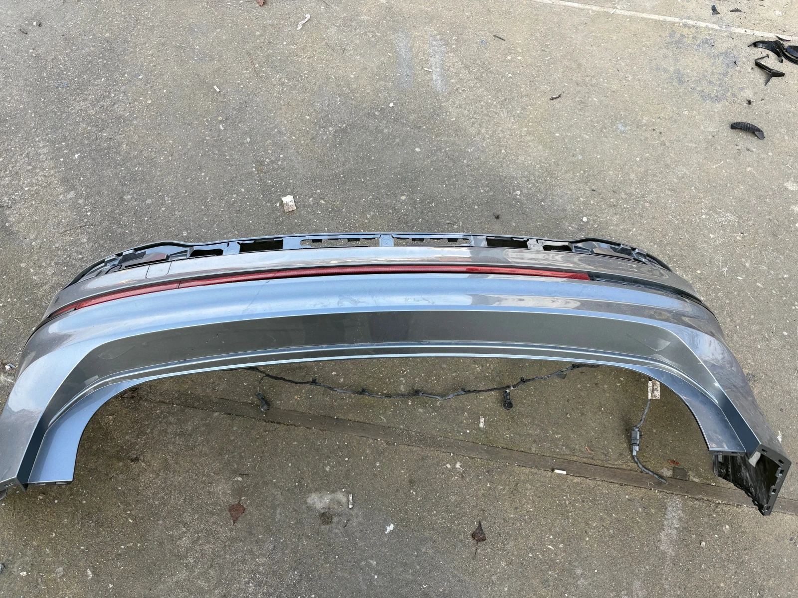     R-line 2022 | Mobile.bg   3