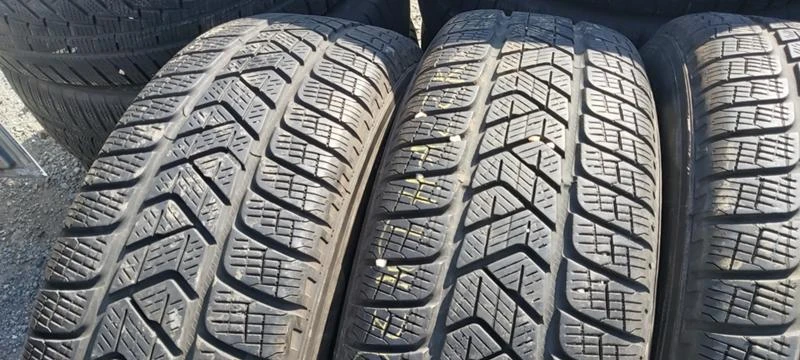 Гуми Зимни 215/70R16, снимка 2 - Гуми и джанти - 30918551