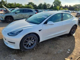 Tesla Model 3 * CARFAX * БЕЗ ПЪРВОНАЧАЛНА ВНОСКА, снимка 1