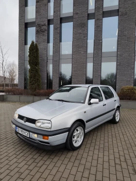 VW Golf 1.6 УНИКАТ 80 Хил км.НОВА , оригинална боя , УНИКА, снимка 5