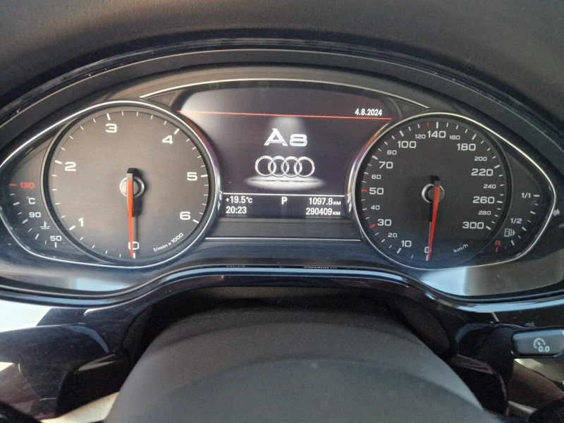 Audi A8 4.2TDI, снимка 8 - Автомобили и джипове - 48130042