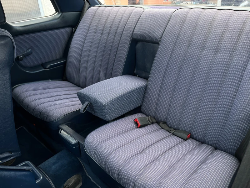 Mercedes-Benz 123 230 CE Coupe, снимка 10 - Автомобили и джипове - 47898233