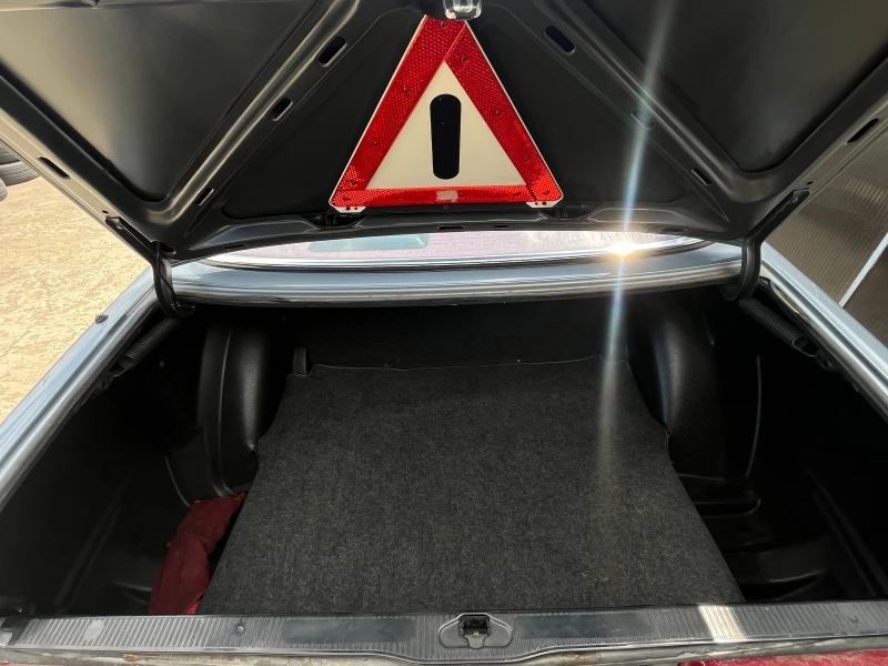 Mercedes-Benz 123 230 CE Coupe, снимка 13 - Автомобили и джипове - 47898233