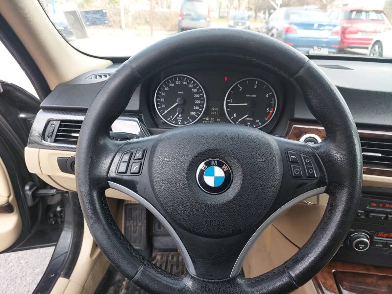 BMW 320 d 163ps  XENON, снимка 10 - Автомобили и джипове - 48837226