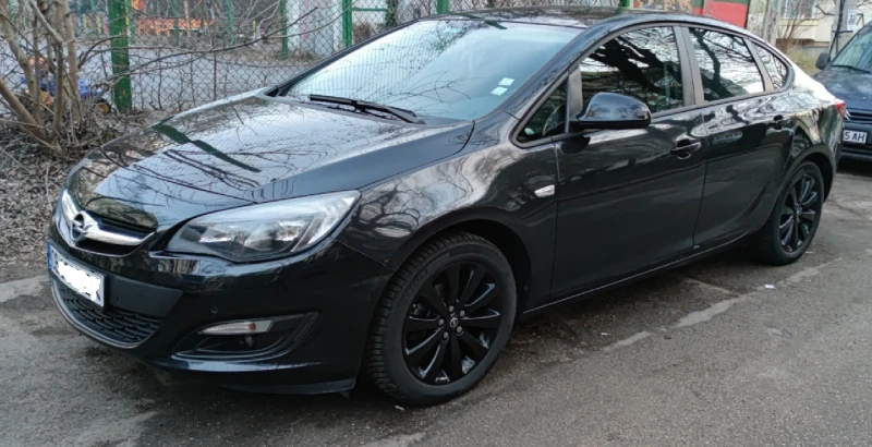 Opel Astra 1.6, снимка 1 - Автомобили и джипове - 49132913