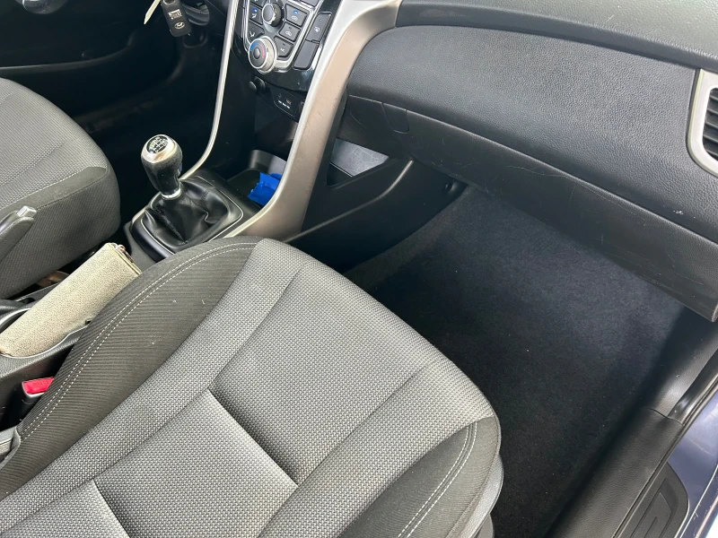 Hyundai I30 1.4-99kc-Бензин, снимка 16 - Автомобили и джипове - 50245259