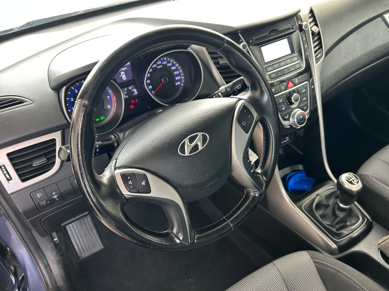 Hyundai I30 1.4-99kc-Бензин, снимка 12 - Автомобили и джипове - 50245259