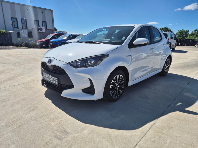 Toyota Yaris LIGHT 1.5 HYBRID A/T, снимка 8 - Автомобили и джипове - 50979487