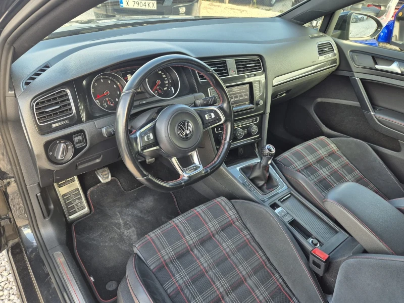 VW Golf GTI, снимка 9 - Автомобили и джипове - 51744344