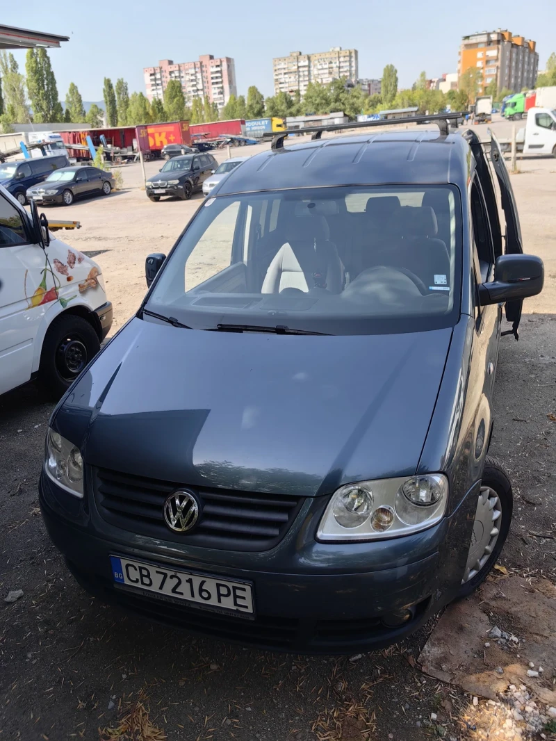 VW Caddy, снимка 4 - Автомобили и джипове - 51889523