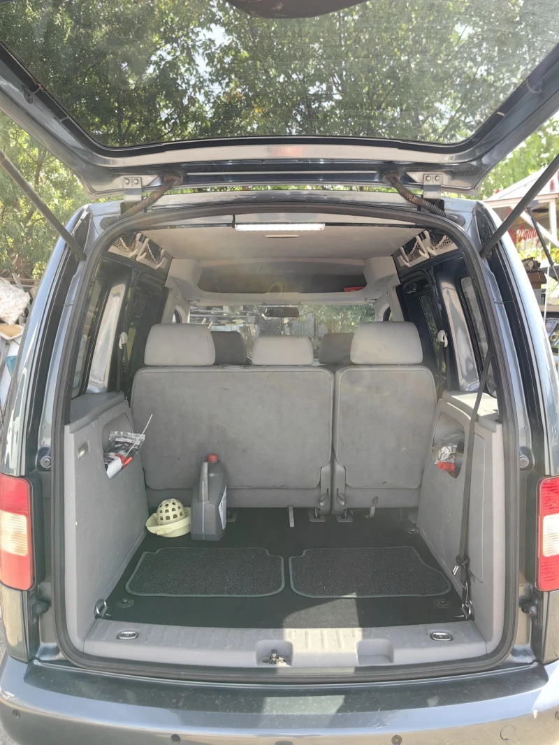 VW Caddy, снимка 8 - Автомобили и джипове - 51889523
