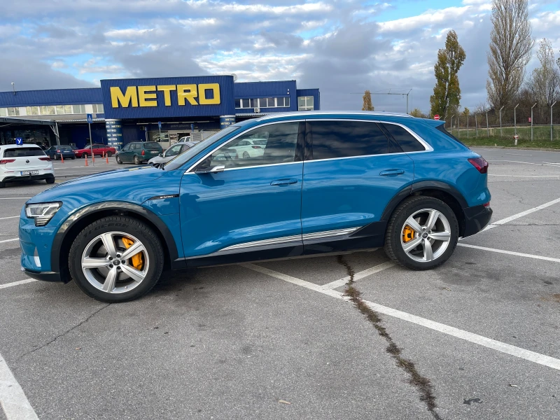 Audi E-Tron 55 Launch Edition/B&0/360/Ambient/Matrix/Dynamic, снимка 4 - Автомобили и джипове - 52505536