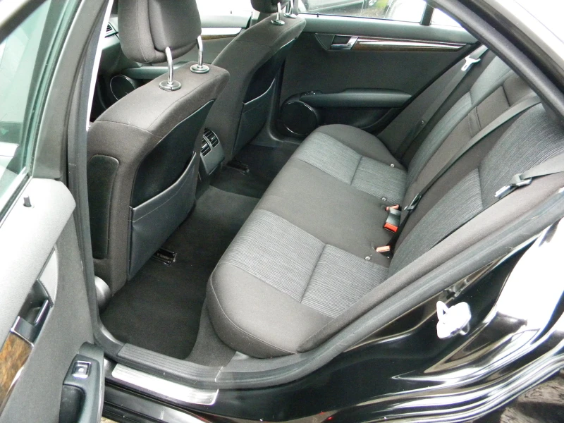 Mercedes-Benz C 220 CDI* 2.2CDI-6ck* КАТО НОВ* EURO4, снимка 11 - Автомобили и джипове - 53203268