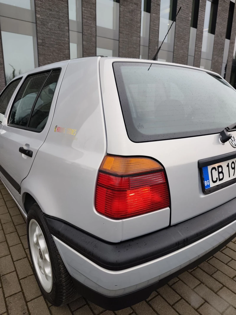 VW Golf 1.6 УНИКАТ 80 Хил км.НОВА , оригинална боя , УНИКА, снимка 9 - Автомобили и джипове - 53286068