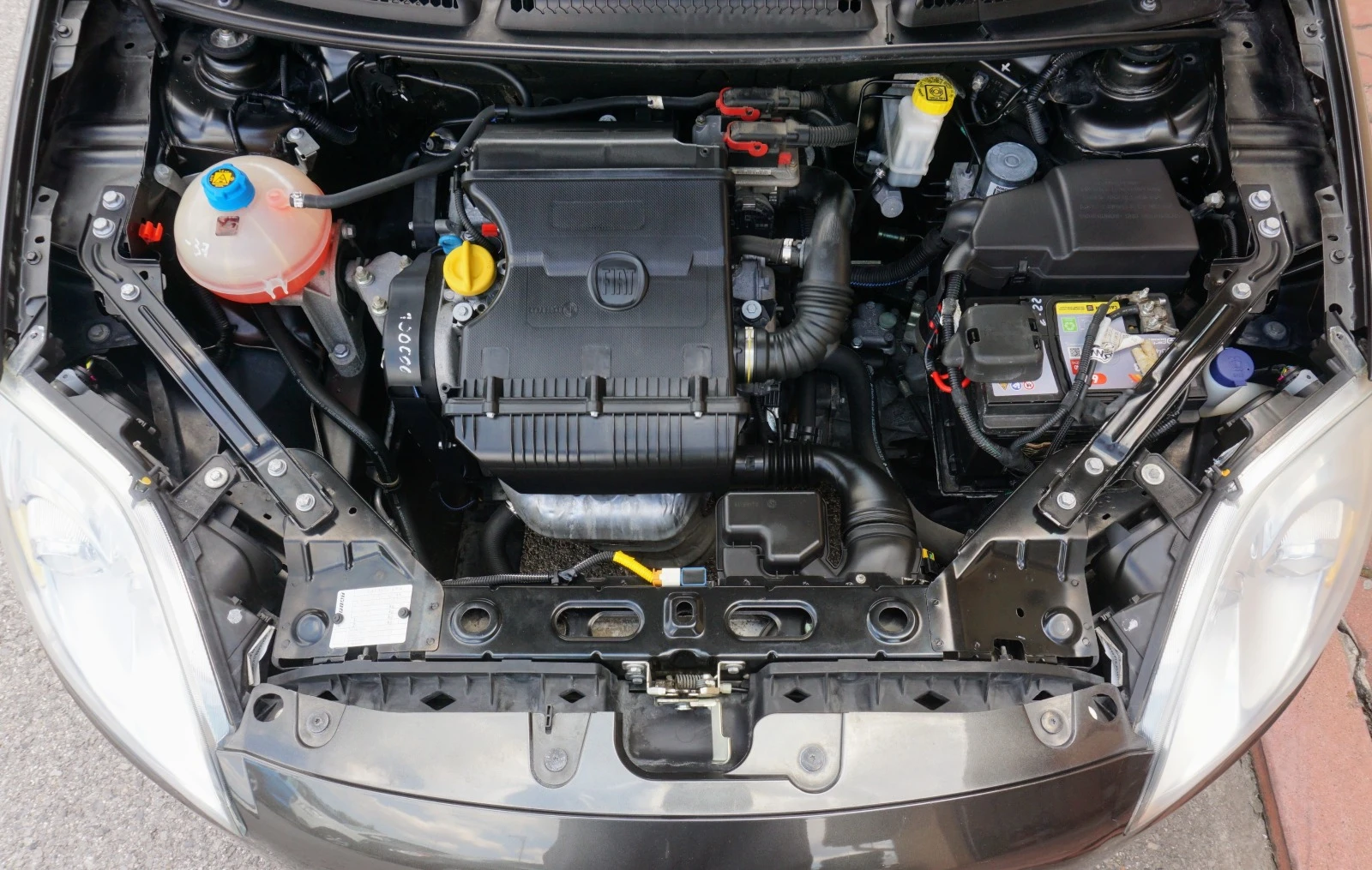 Fiat Bravo 1.4i 16V  | Mobile.bg   12