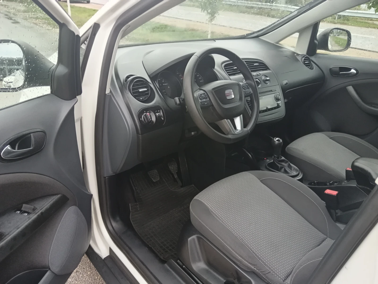 Seat Altea 1.4(стария мотор) - изображение 3