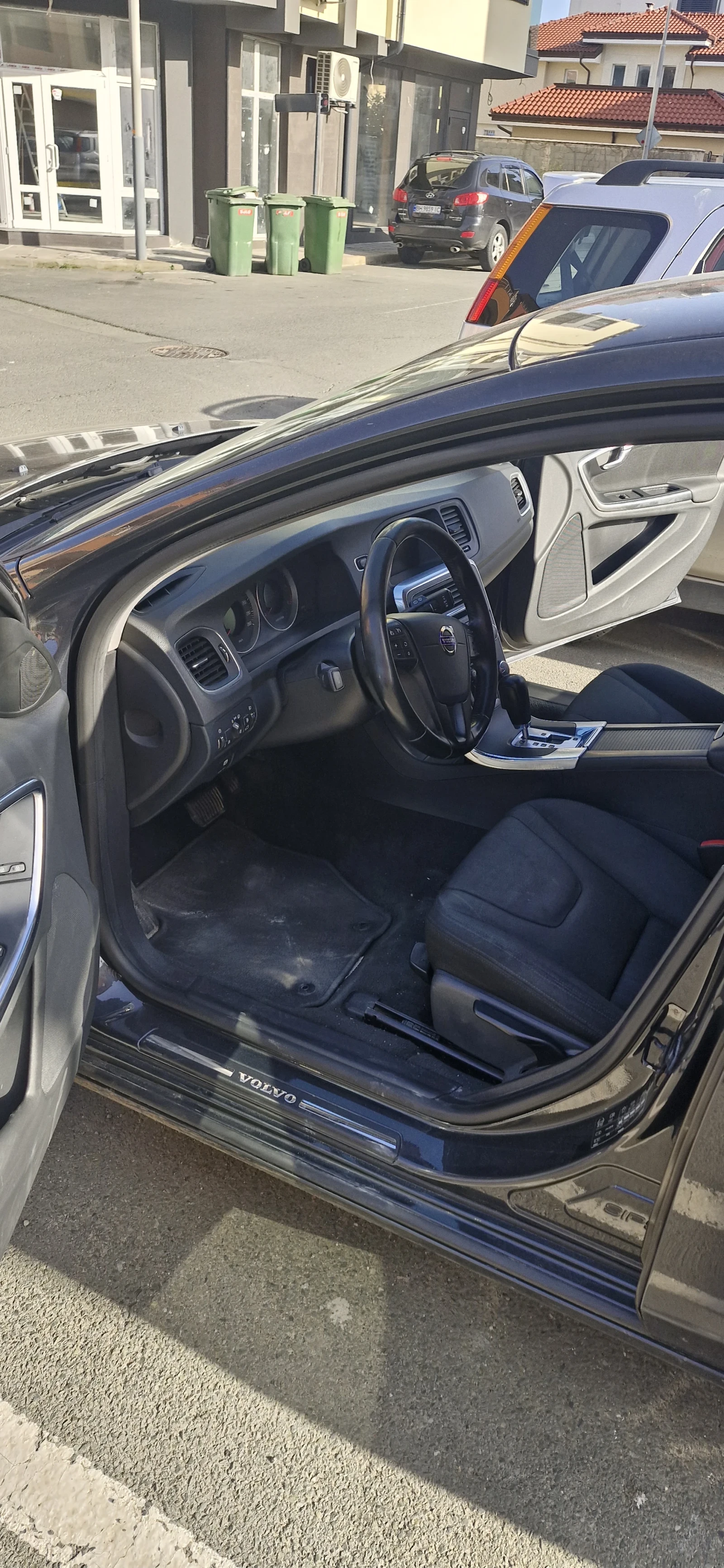 Volvo V60 2.0 163ps D3 - изображение 6