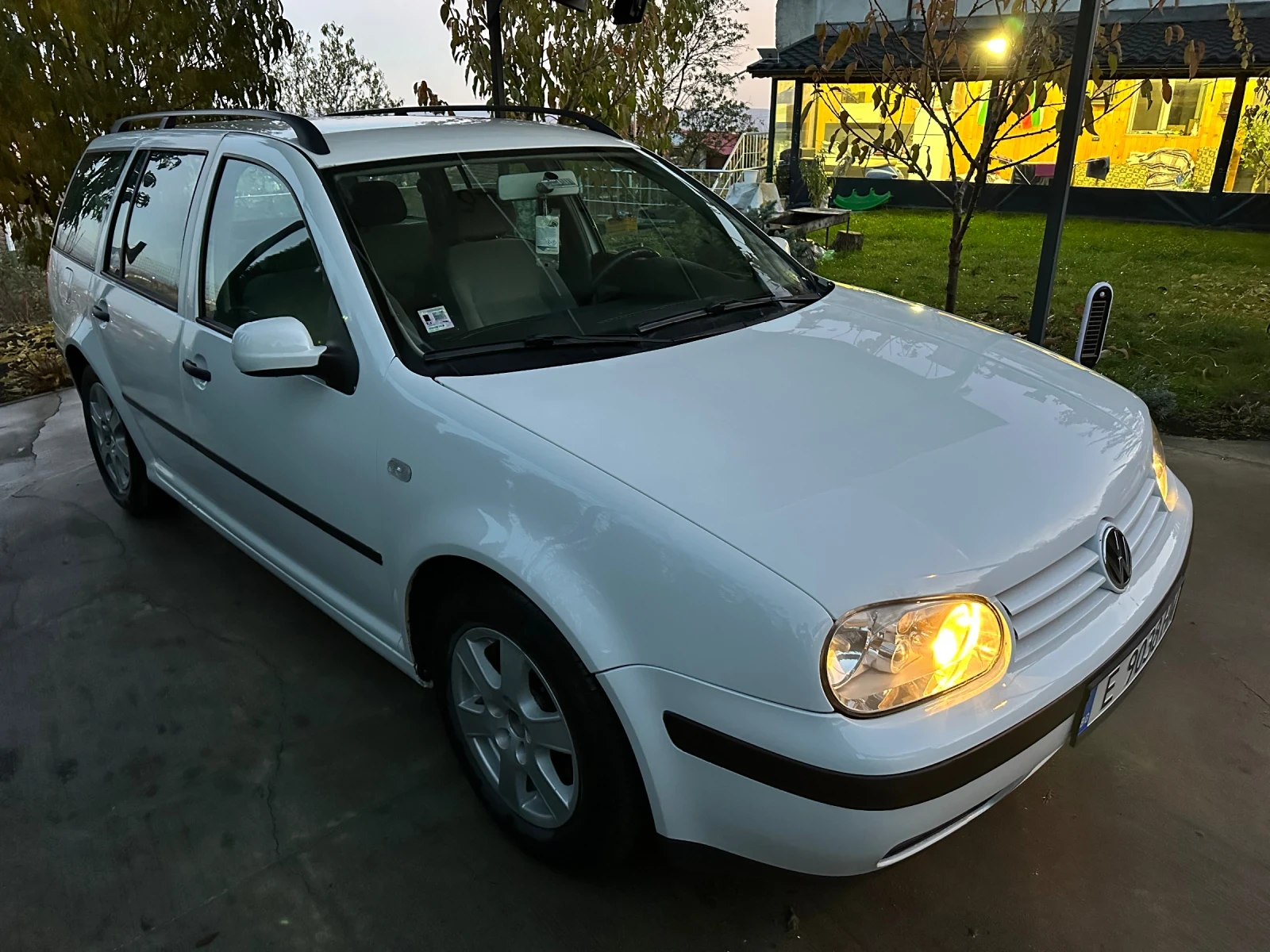 VW Golf 4 MOTION* KLIMATRONIK* 4х4 - изображение 6