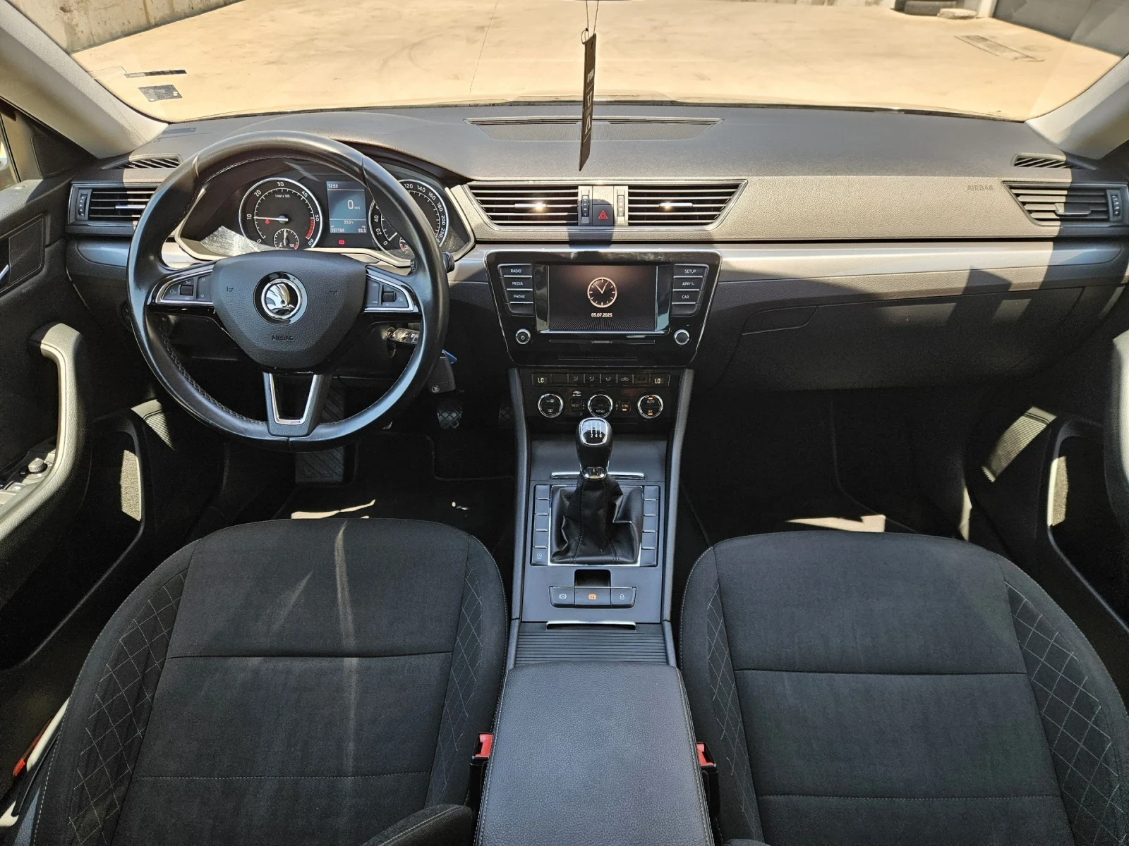 Skoda Superb  - изображение 7