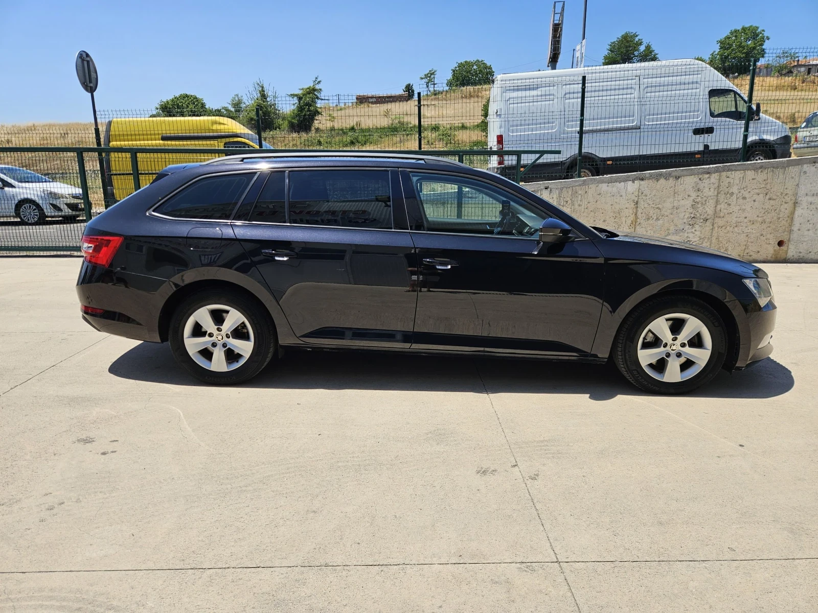 Skoda Superb  - изображение 5