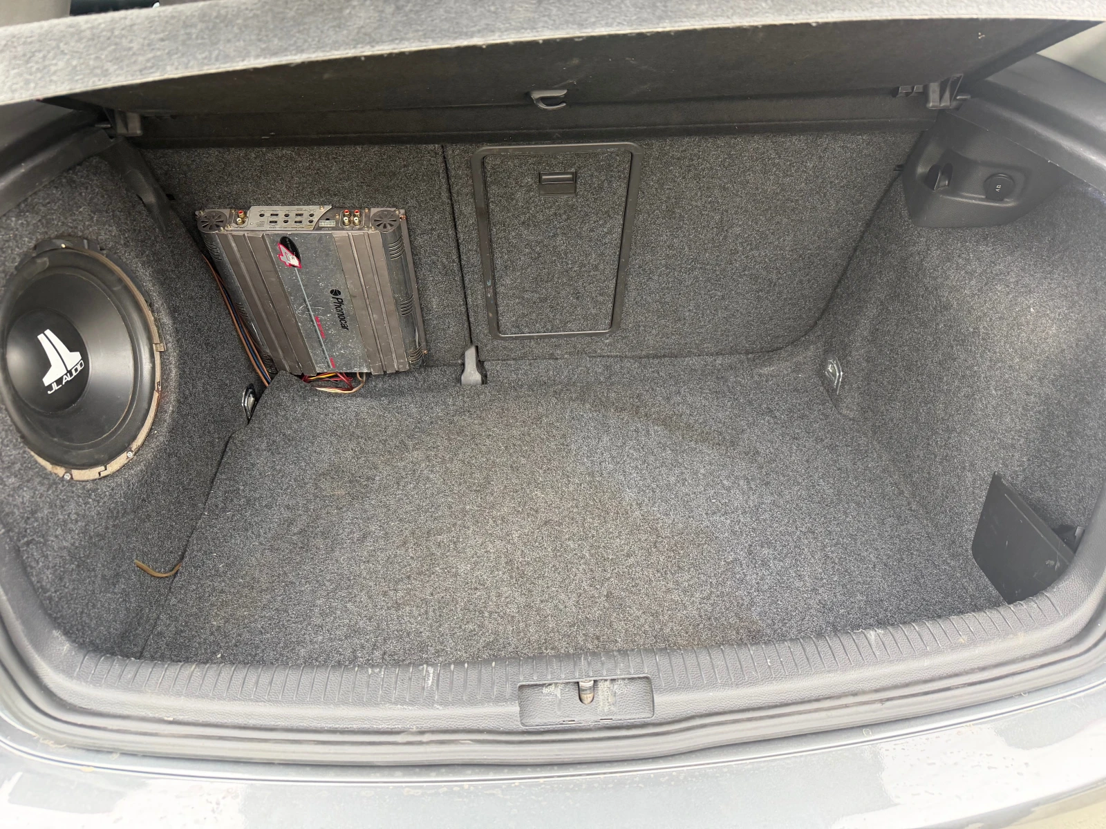 VW Golf 1.9tdi 6скорости, снимка 11 - Автомобили и джипове - 51446031